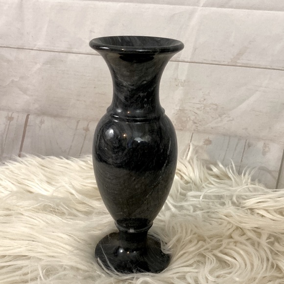 Black-Gray Marble Onyx Stone Carved Vase - Picture 4 of 11